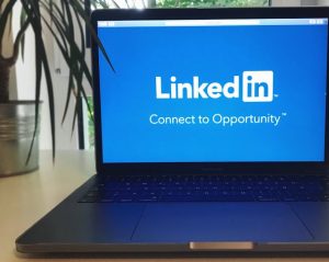 De LinkedIn taal wijzigen_pexels