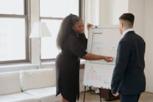 Coaching_pexels-rdne-9034767